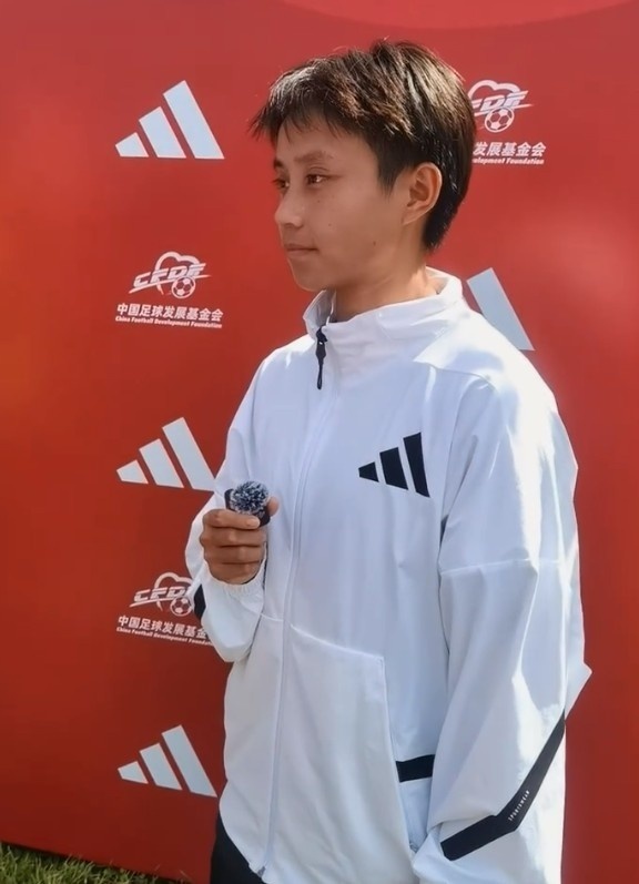 OLmEj, 外集训两个, ubFEj